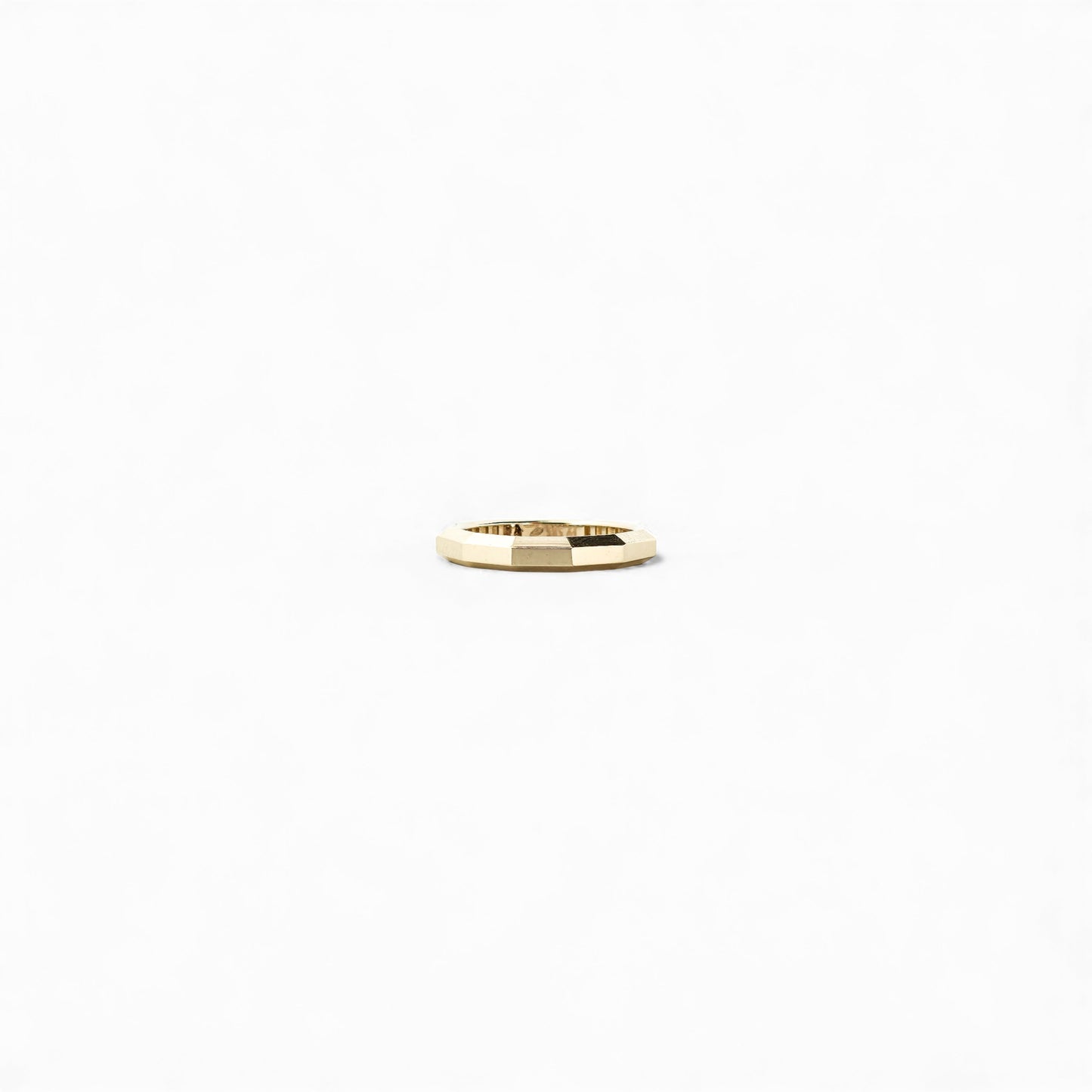 14k Gold ring G