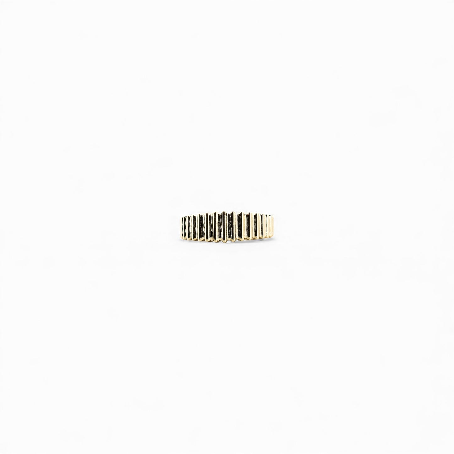 14k gold ring V