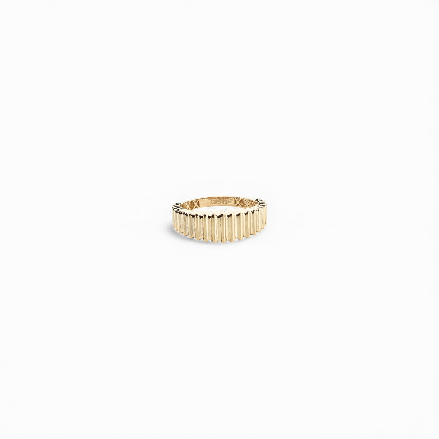 14k gold ring V