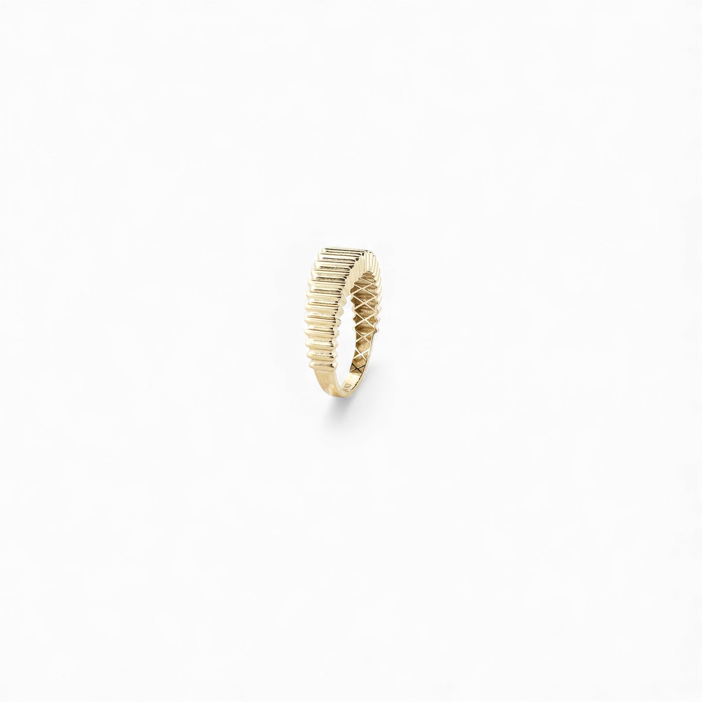14k gold ring V