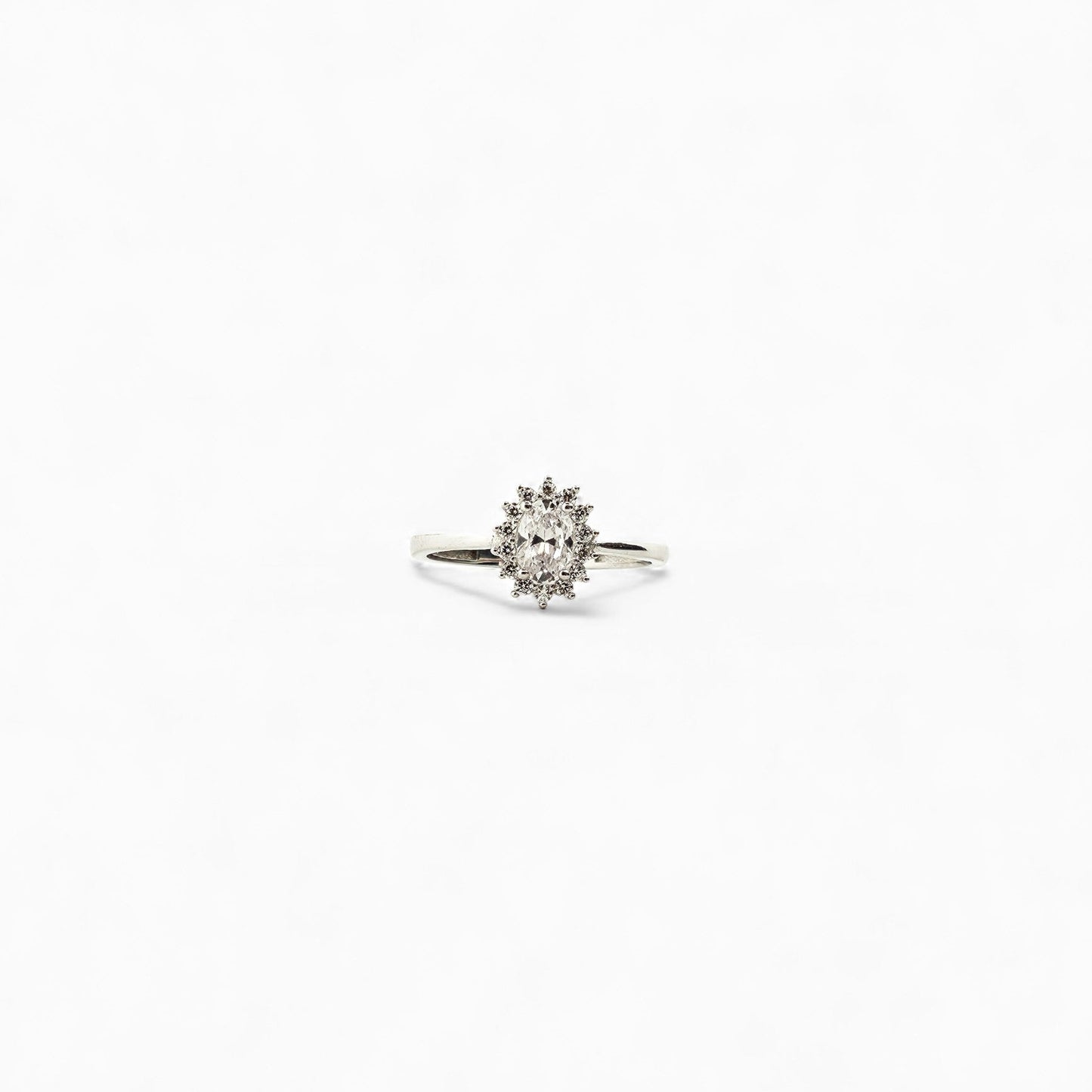 14K WHITE GOLD RING WITH ZIRCONIA